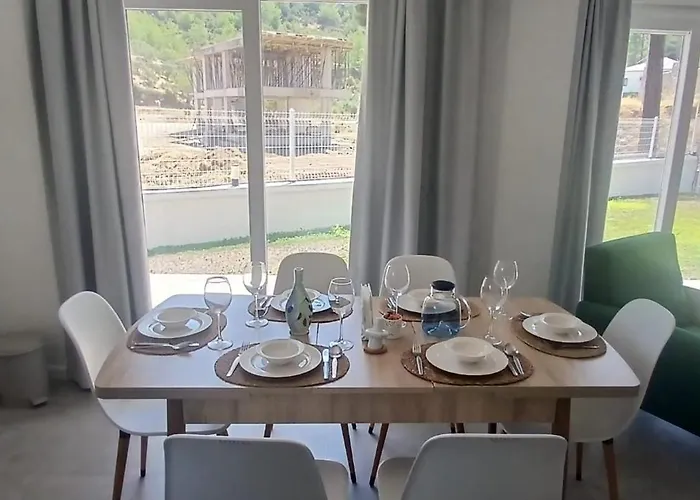 Belce & Bloom - Uezuemlue Vila