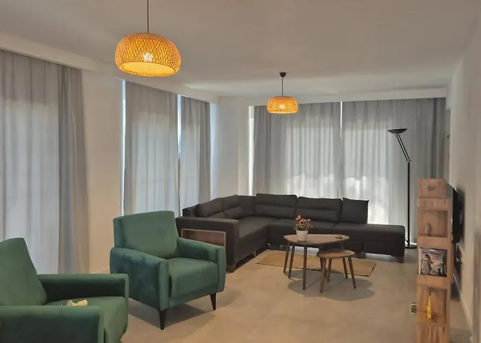 Vila Belce & Bloom - Uezuemlue