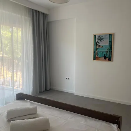 Belce & Bloom - Uezuemlue 페티예